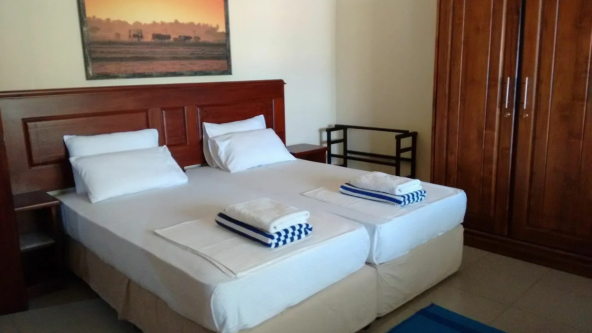 Janishi Residencies Hotell Negombo 2*,